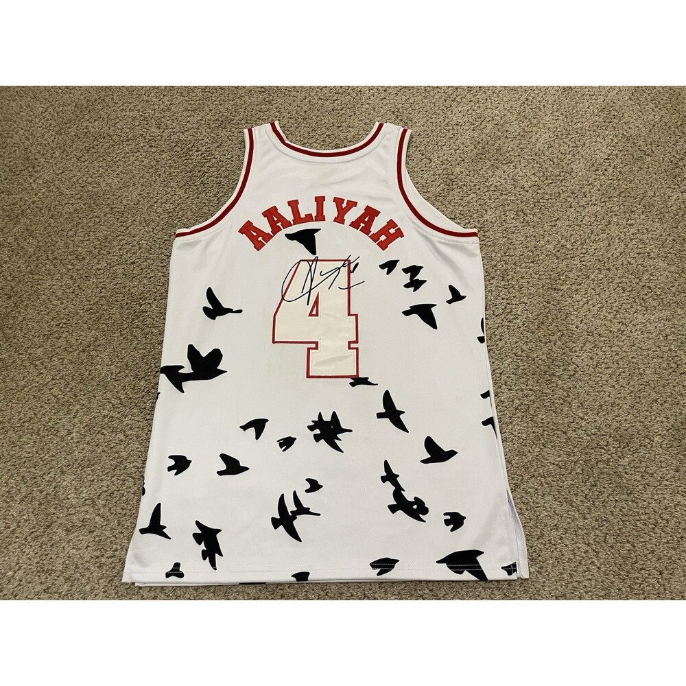 Aaliyah Basketball Shirt Mens L White Red Headgear Classics Jersey Graphic - Picture 2 of 5